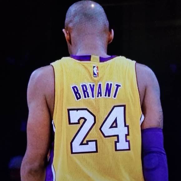 Nike Other - MAMBA OUT RIP KOBE & GIGI🕊🙏💕😢 & RIP ALL 9 VICTIMS✝️😔